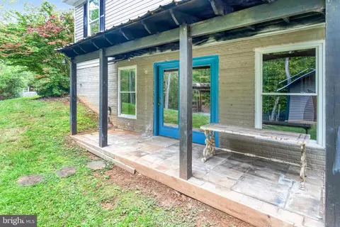 Exterior - 5536 Keyser Rd, Hume, VA 22639 photo 8 of 22