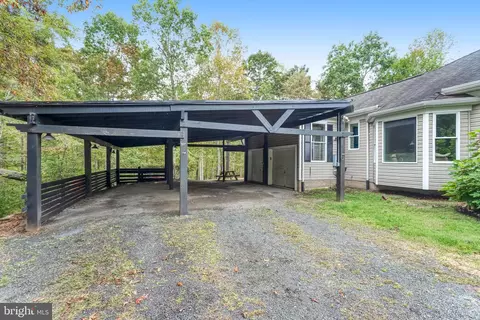 Exterior - 5536 Keyser Rd, Hume, VA 22639 photo 14 of 22
