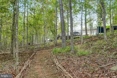 Exterior - 5536 Keyser Rd, Hume, VA 22639 photo 18 of 22