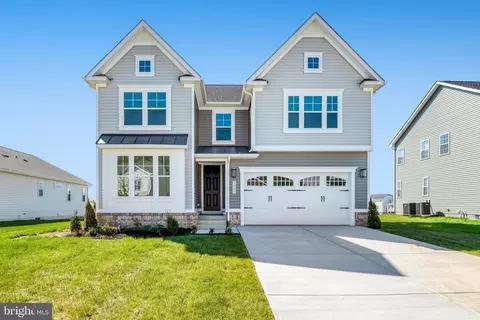 2083 Springvale Dr, Bealeton, VA 22712