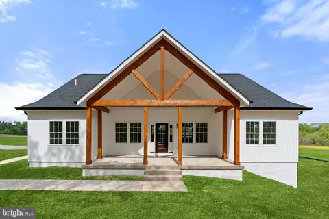 13075 Blackwood Forest Dr, Goldvein, VA 22720