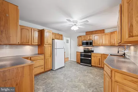 5263 Stewart Rd, Sumerduck, VA 22742 photo 9