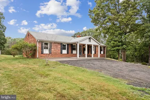 5263 Stewart Rd, Sumerduck, VA 22742 photo 2