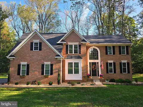 5214 Swain Dr, Warrenton, VA 20187