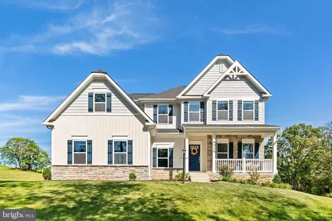 9014 Piney Mountain Rd, Warrenton, VA 20186