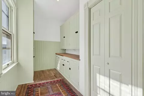Entry Way - 4561 Weston Rd, Warrenton, VA 20187 photo 2 of 6