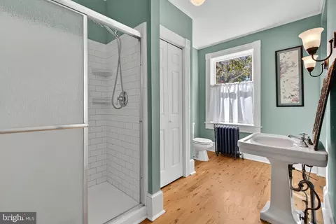 Bath - 4561 Weston Rd, Warrenton, VA 20187 photo 1 of 5
