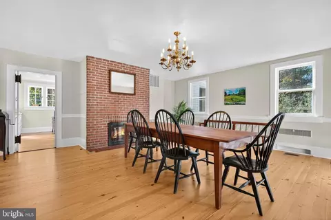 Dining - 4561 Weston Rd, Warrenton, VA 20187 photo 2 of 3