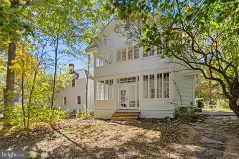Exterior - 4561 Weston Rd, Warrenton, VA 20187 photo 15 of 17