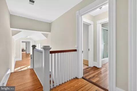 Entry Way - 4561 Weston Rd, Warrenton, VA 20187 photo 5 of 6