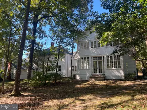 Exterior - 4561 Weston Rd, Warrenton, VA 20187 photo 4 of 17