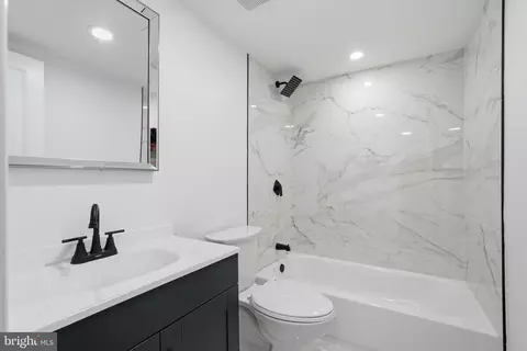 Bath - 8628 Ashby Ct, Marshall, VA 20115 photo 1 of 1
