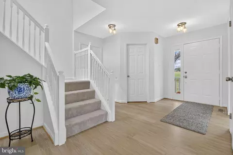 10637 Crest Hill Rd, Marshall, VA 20115 photo 7