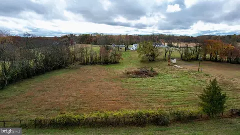 7035 Leeds Mnr, Marshall, VA 20115 photo 11