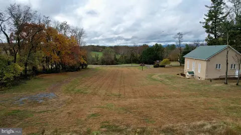 7035 Leeds Mnr, Marshall, VA 20115 photo 10