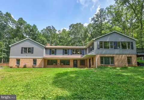 7333 Fox Call Ln, Warrenton, VA 20186