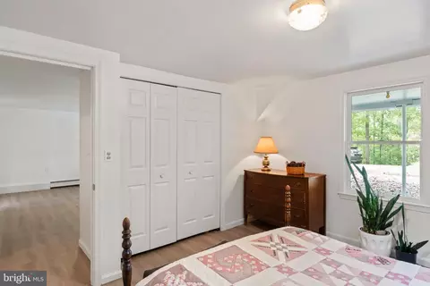 Bedroom - 7127 Wilson Rd, Marshall, VA 20115 photo 3 of 3