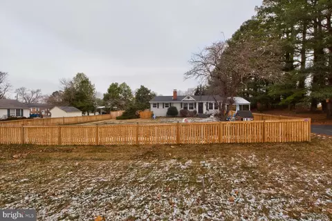 675 Bear Wallow Rd, Warrenton, VA 20186