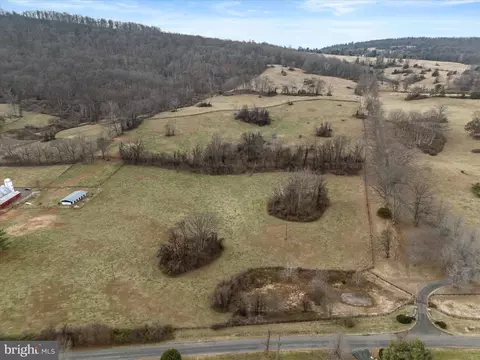 Merry Oaks Rd, The Plains, VA 20198