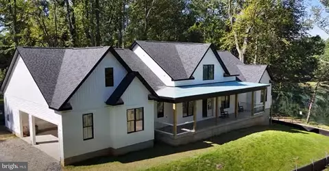 8186 Meetze Rd, Warrenton, VA 20187