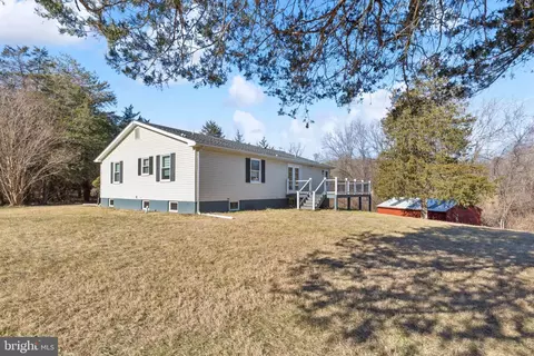 6127 Beverleys Mill Rd, Broad Run, VA 20137 photo 3