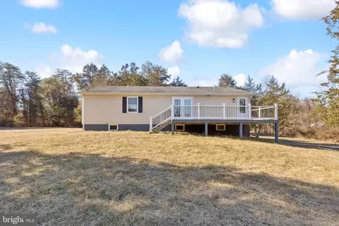 6127 Beverleys Mill Rd, Broad Run, VA 20137 photo 2