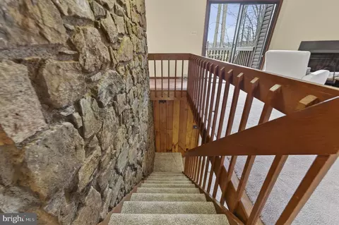 6030 Snow Mountain Rd, Broad Run, VA 20137 photo 8