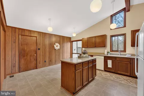 6030 Snow Mountain Rd, Broad Run, VA 20137 photo 14
