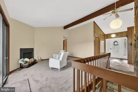 6030 Snow Mountain Rd, Broad Run, VA 20137 photo 9