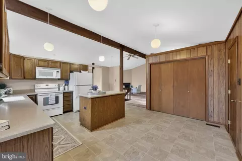 6030 Snow Mountain Rd, Broad Run, VA 20137 photo 17