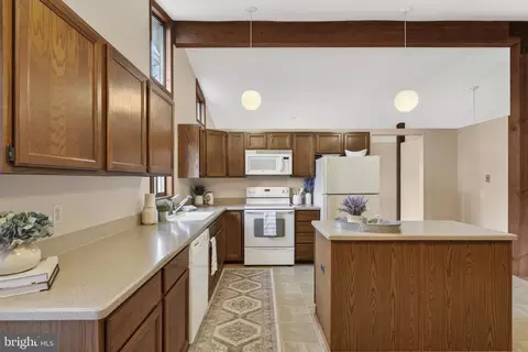 6030 Snow Mountain Rd, Broad Run, VA 20137 photo 18