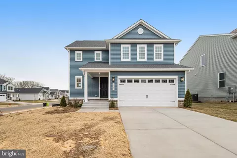 1087 Winter Pl, Bealeton, VA 22712