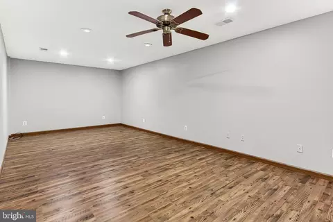 Living - 8564 Opal Rd, Warrenton, VA 20186 photo 13 of 13