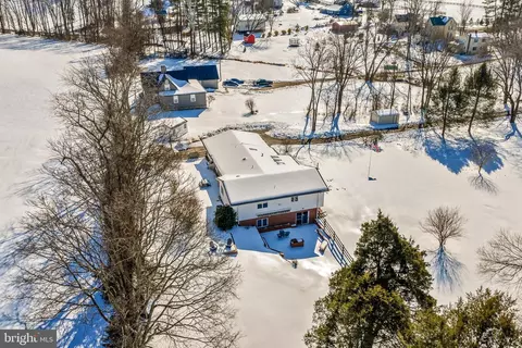 View/Area - 8564 Opal Rd, Warrenton, VA 20186 photo 5 of 10