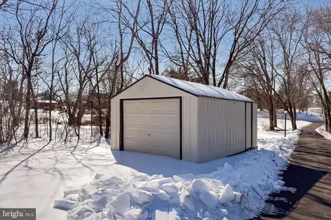 Exterior - 8564 Opal Rd, Warrenton, VA 20186 photo 12 of 12