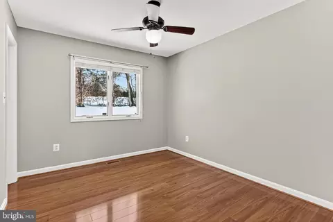 Bedroom - 8564 Opal Rd, Warrenton, VA 20186 photo 5 of 7