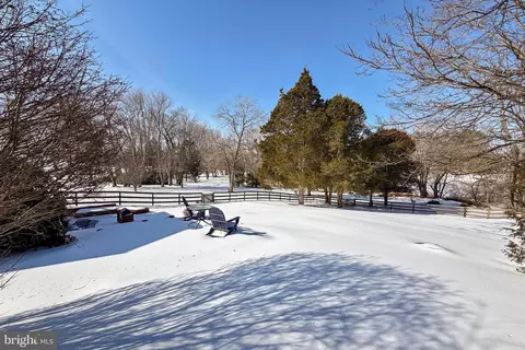 Exterior - 8564 Opal Rd, Warrenton, VA 20186 photo 8 of 12