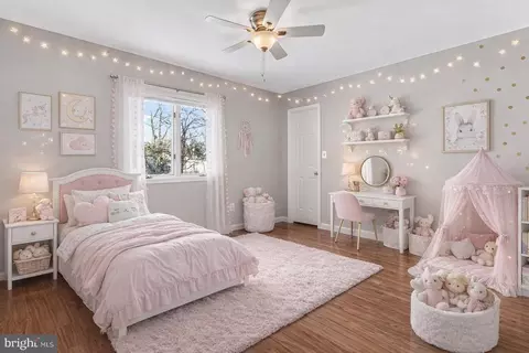 Bedroom - 8564 Opal Rd, Warrenton, VA 20186 photo 4 of 7