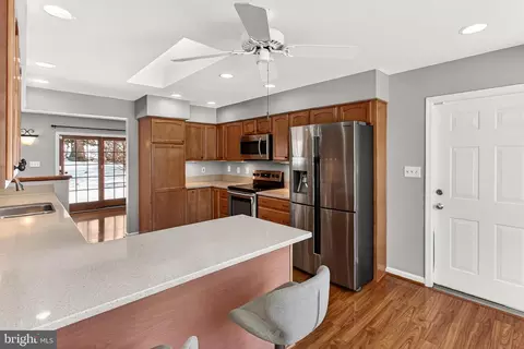 Kitchen - 8564 Opal Rd, Warrenton, VA 20186 photo 6 of 6