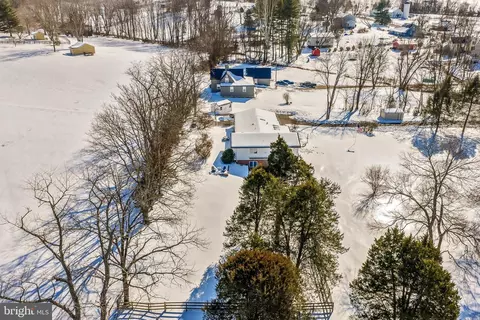 View/Area - 8564 Opal Rd, Warrenton, VA 20186 photo 6 of 10