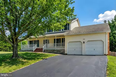 7129 Cavalry Dr, Warrenton, VA 20187