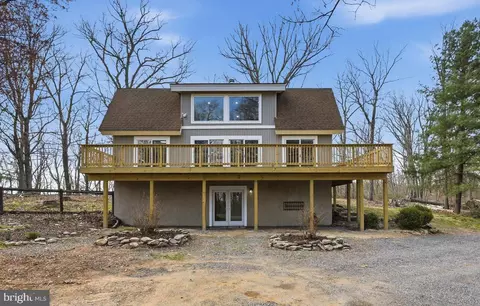 9844 Timber Hts, Marshall, VA 20115