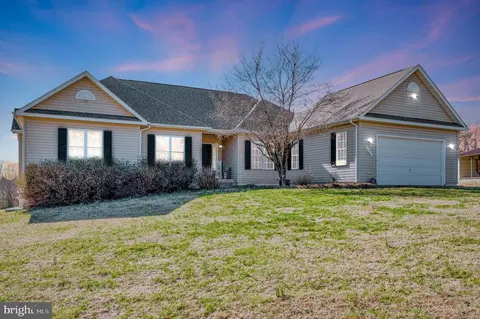5823 Sumerduck Rd, Sumerduck, VA 22742