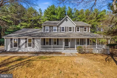 5623 Wilshire Ct, Warrenton, VA 20187