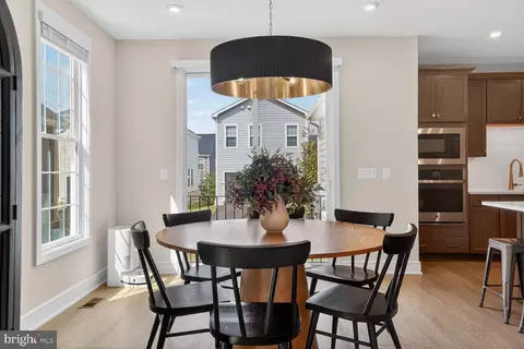 Dining - 6053 Cobblestone, Marshall, VA 20115 photo 2 of 3
