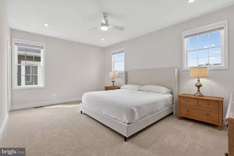 Bedroom - 6053 Cobblestone, Marshall, VA 20115 photo 4 of 9