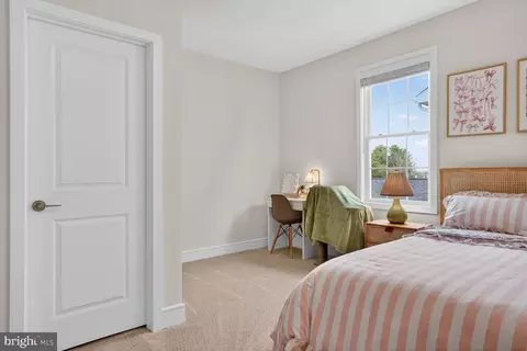Bedroom - 6053 Cobblestone, Marshall, VA 20115 photo 6 of 9
