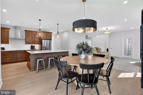 Dining - 6053 Cobblestone, Marshall, VA 20115 photo 1 of 3