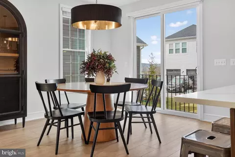 Dining - 6053 Cobblestone, Marshall, VA 20115 photo 3 of 3