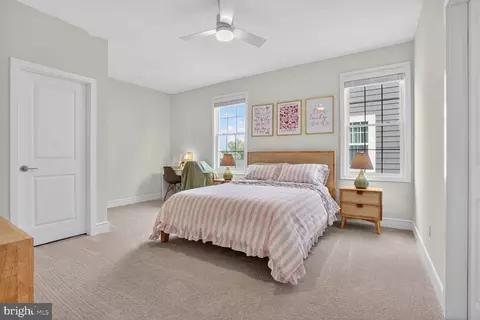 Bedroom - 6053 Cobblestone, Marshall, VA 20115 photo 5 of 9